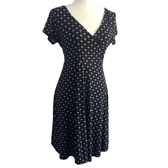 Kaileigh Dresses & Skirts - Kaileigh Navy Sun Printed Faux Wrap Double V Neck Dress Size X Small
